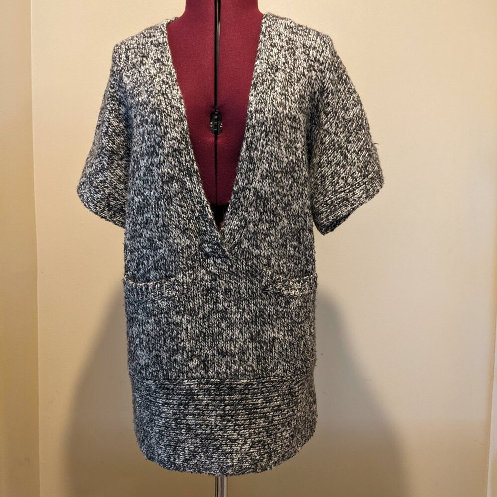 LUX Oversized Deep V-Neck Sweater Gray Short Sleeve Pullover Size M